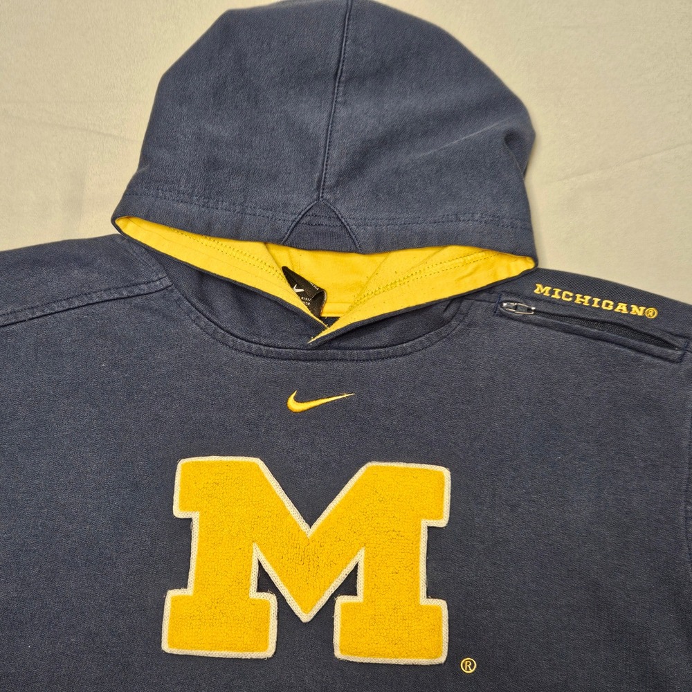 Vintage Nike Michigan Wolverines Hoodie Youth Large Navy Blue Chenille Patch M